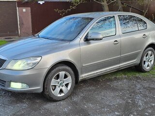 2010 Skoda Octavia DSG7 II (A5) Рестайлинг, серый, 609000 рублей, вид 1