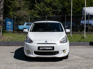 2014 Mitsubishi Mirage VI, белый, 690000 рублей, вид 3