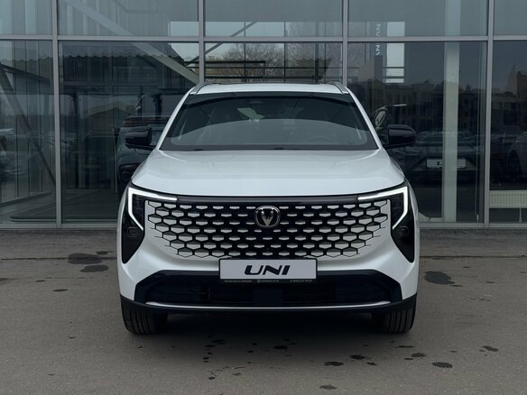 2026 Changan UNI-S I Рестайлинг, белый - вид 2