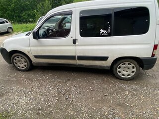2011 Peugeot Partner I Рестайлинг, белый, 270000 рублей, вид 3