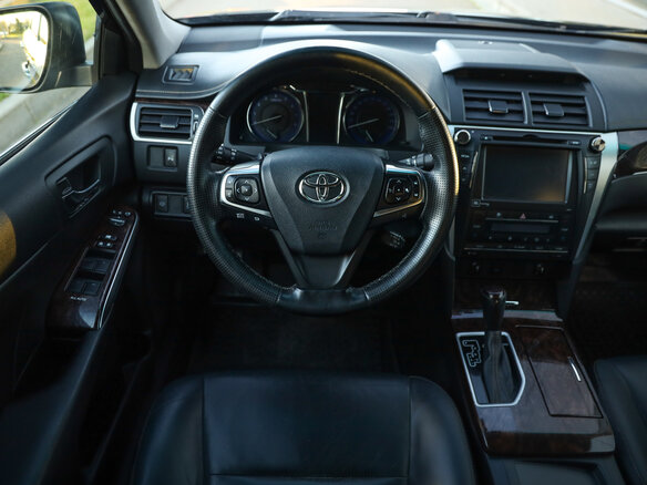 2016 Toyota Camry VII (XV50) Рестайлинг, чёрный, 1899000 рублей - вид 11