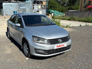 2016 Volkswagen Polo V Рестайлинг, серебристый, 650000 рублей, вид 4