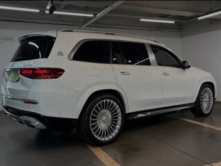 2026 Mercedes-Benz Maybach GLS 600 I Рестайлинг, белый, 26000332 рублей, вид 3
