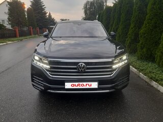 2021 Volkswagen Touareg III, чёрный, 6035000 рублей, вид 1