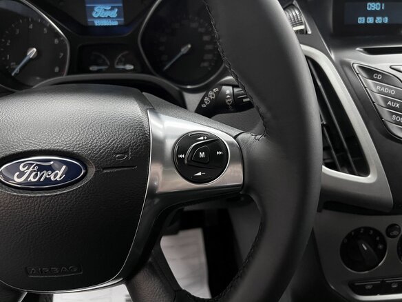 2013 Ford Focus III, белый, 750000 рублей - вид 16