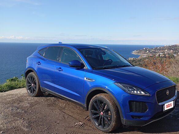 2018 Jaguar E-Pace I, синий, 2500000 рублей - вид 1