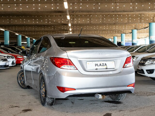 2014 Hyundai Solaris I Рестайлинг, серебристый, 530000 рублей, вид 4