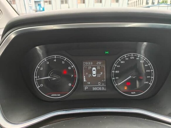 2022 Geely Emgrand S, серебристый, 980000 рублей - вид 12