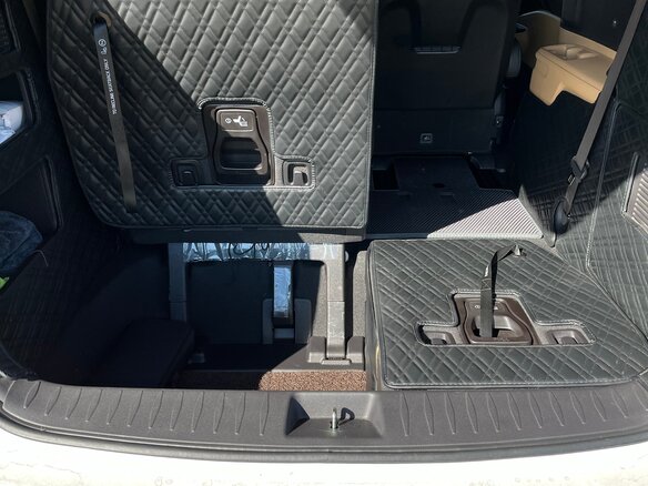 2021 Kia Carnival IV, белый, 5000000 рублей - вид 13