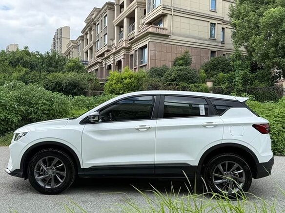 2025 Geely Binyue I Рестайлинг 2, белый, 1513000 рублей - вид 7