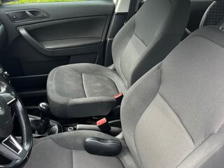 2015 Skoda Yeti I Рестайлинг, белый, 1100000 рублей, вид 5