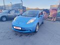 2011 Nissan Leaf (EM61) I (ZE0/AZE0), синий, 745000 рублей