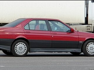 1992 Alfa Romeo 164 I Рестайлинг, красный, 2500000 рублей, вид 3