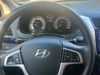 2012 Hyundai Solaris I, белый, 990000 рублей, вид 5
