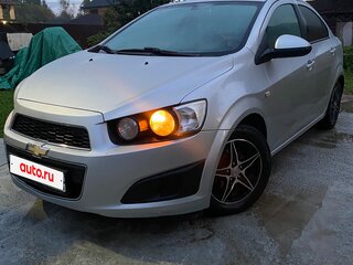 2012 Chevrolet Aveo II, серебристый, 550000 рублей, вид 1