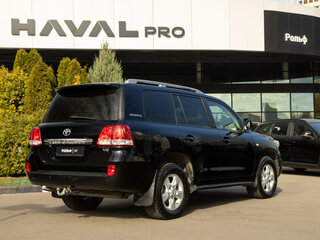 2011 Toyota Land Cruiser 200 Series, чёрный, 3038000 рублей, вид 4