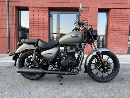 2026 Royal Enfield Meteor, серый, 519000 рублей, вид 1