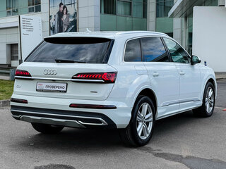 2020 Audi Q7 45 TDI II (4M) Рестайлинг, белый, 5795000 рублей, вид 5