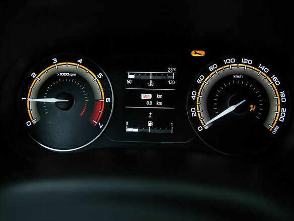 2023 Lada (ВАЗ) Vesta Cross I Рестайлинг (NG), белый, 1330000 рублей - вид 14