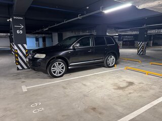 2005 Volkswagen Touareg I, чёрный, 1150000 рублей, вид 1
