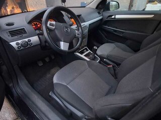 2009 Opel Astra H Рестайлинг, чёрный, 550000 рублей, вид 5