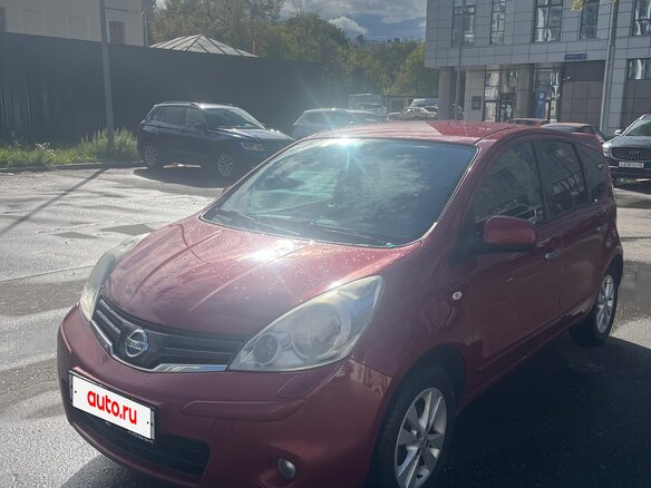 2010 Nissan Note I Рестайлинг, красный, 690000 рублей