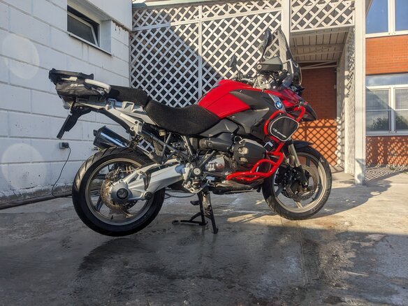 2010 BMW R 1200 GS, красный, 700000 рублей - вид 6