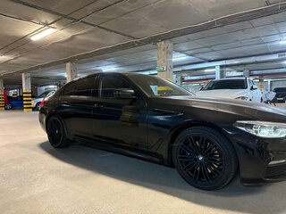 2018 BMW 5 серии 530d xDrive VII (G30/G31/G38), чёрный, 4300000 рублей, вид 2