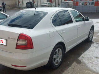 2012 Skoda Octavia II (A5) Рестайлинг, белый, 970000 рублей, вид 4