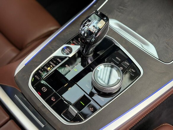 2021 BMW X7 30d I (G07), белый - вид 13