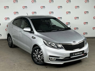 2016 Kia Rio III Рестайлинг, серебристый, 949000 рублей, вид 1