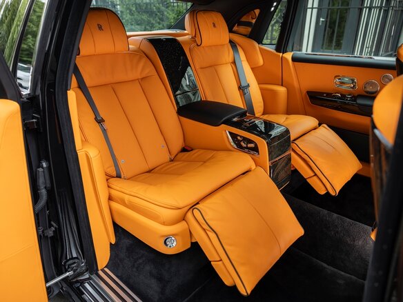 2024 Rolls-Royce Phantom Long Extended VIII, чёрный, 90510300 рублей - вид 4