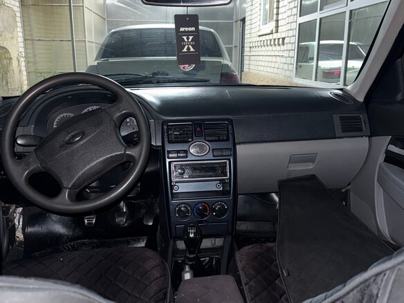 2010 Lada (ВАЗ) Priora I, чёрный, 180000 рублей - вид 6