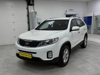 2014 Kia Sorento II Рестайлинг, белый, 1800000 рублей, вид 1