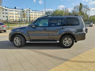 2014 Mitsubishi Pajero IV Рестайлинг 2, серый, 2380000 рублей, вид 4