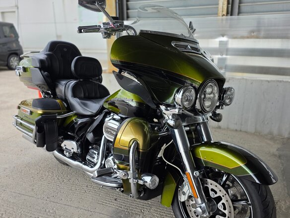 2017 Harley-Davidson CVO Limited, зелёный, 1850000 рублей - вид 5
