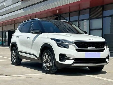2022 Kia KX3, белый, 1900000 рублей, вид 1