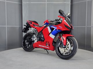 2022 Honda CBR 600RR, красный, 1299000 рублей, вид 2