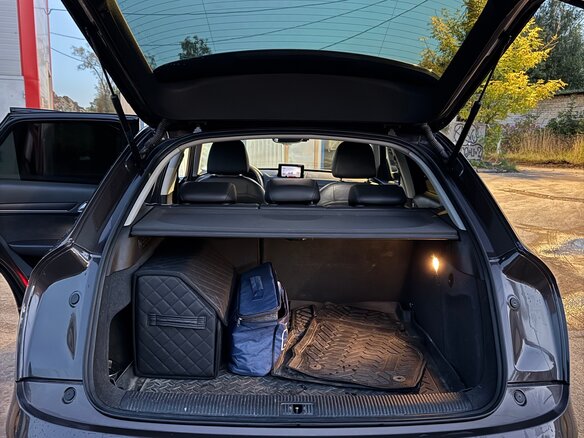2012 Audi Q3 I (8U), коричневый, 1550000 рублей - вид 16