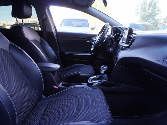 2019 Kia Ceed III, синий, 1699000 рублей - вид 18
