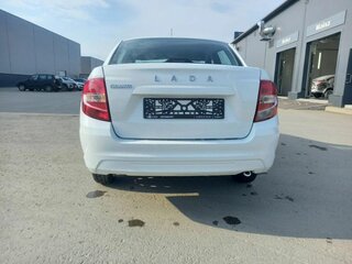 2026 Lada (ВАЗ) Granta I Рестайлинг, белый, 850000 рублей, вид 3