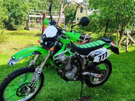 1999 Kawasaki KLX 250, зелёный, 250000 рублей, вид 1