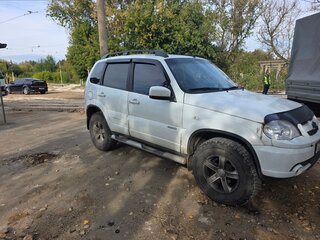2014 Chevrolet Niva I Рестайлинг, белый, 610000 рублей, вид 2