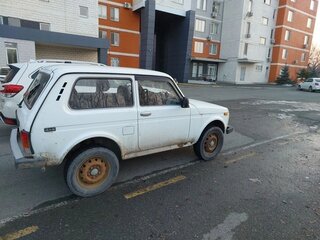 2012 Lada (ВАЗ) 2121 (4x4) I Рестайлинг, белый, 300000 рублей, вид 2