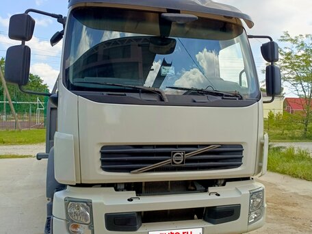 2011 Volvo FL, белый, 6500000 рублей, вид 1