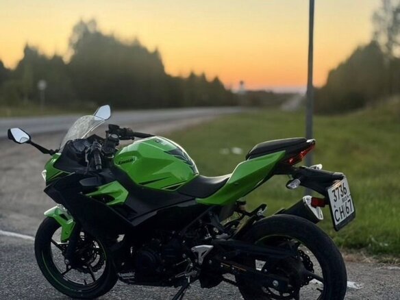 2019 Kawasaki Ninja 400, зелёный, 550000 рублей