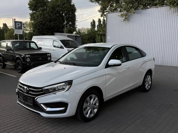 2026 Lada (ВАЗ) Vesta I Рестайлинг (NG), белый, 1855000 рублей - вид 2