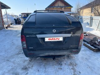 2010 SsangYong Actyon Sports I, чёрный, 600000 рублей, вид 3