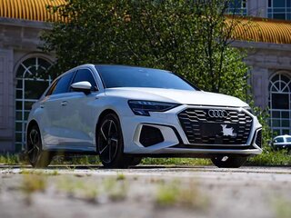 2022 Audi A3 Sportback 35 TFSI IV (8Y), белый, 1720325 рублей, вид 3