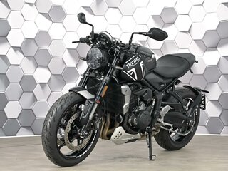 2021 Triumph Trident 660, чёрный, 727000 рублей, вид 2
